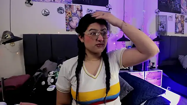 SabrinaV  online show from July 3, 11:27 am