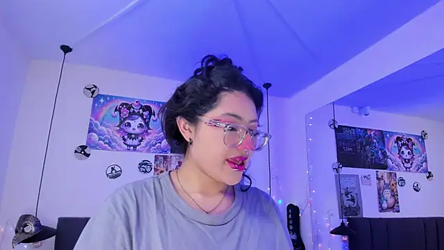 SabrinaV  online show from July 31, 11:20 am