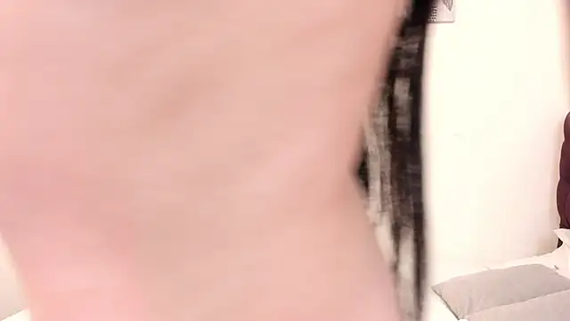 Dulcee 1 online show from November 10, 11:20 am