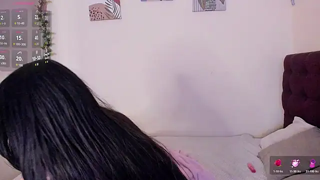 Dulcee 1 online show from February 9, 11:14 am