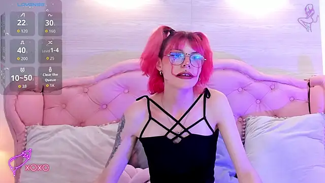 Rossiie Hunt  online show from October 1, 4:57 pm