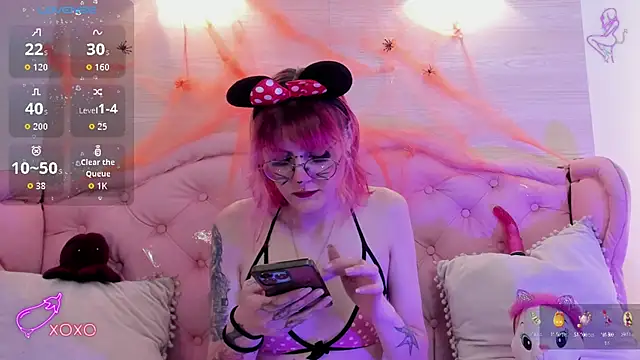 Rossiie Hunt  online show from October 15, 5:13 pm