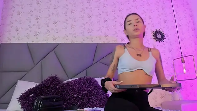 meganandtylerr19 online show from November 15, 12:13 pm