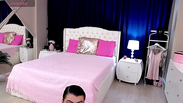 Vanilux Butter online show from October 15, 12:05 pm