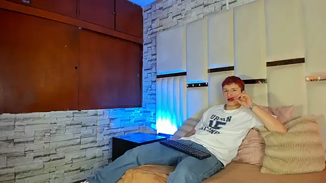 ANLLELOAndANGELA online show from March 15, 4:02 pm