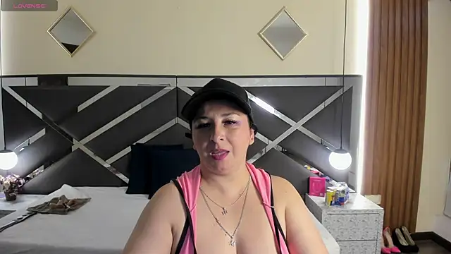 Snapshot of AgataThompson_ chatting on February 20, 8:20 pm AgataThompson online show from February 20, 8:20 pm