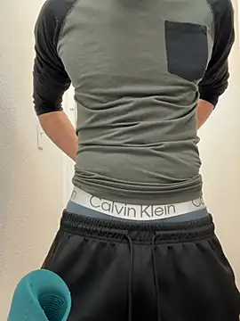 gymratforyouu online show from February 17, 3:03 am