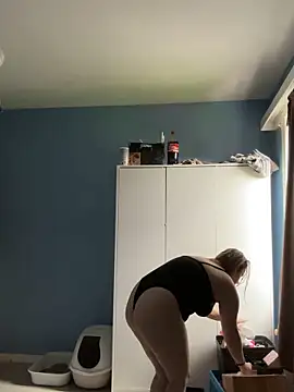 Snapshot of geilelouisex chatting on October 18, 10:05 am geilelouisex online show from October 18, 10:05 am