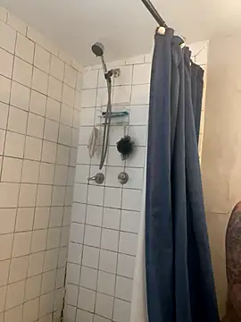 Snapshot of QUEENCALIMOD chatting on October 19, 4:29 pm QUEENCALIMOD online show from October 19, 4:29 pm