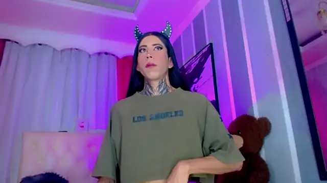 Julia Bulette1 online show from April 5, 1:19 pm