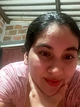 Snapshot of lunasexyhot18 chatting on September 19, 6:41 pm lunasexyhot18 online show from September 19, 6:41 pm