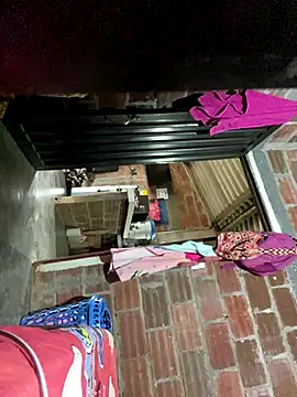 Snapshot of lunasexyhot18 chatting on September 23, 7:17 pm lunasexyhot18 online show from September 23, 7:17 pm