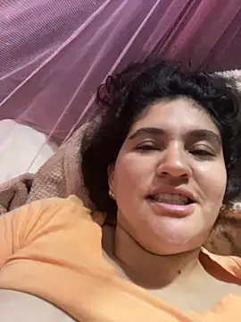 Snapshot of lunasexyhot18 chatting on October 18, 6:08 pm lunasexyhot18 online show from October 18, 6:08 pm