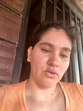 Snapshot of lunasexyhot18 chatting on October 19, 8:20 pm lunasexyhot18 online show from October 19, 8:20 pm