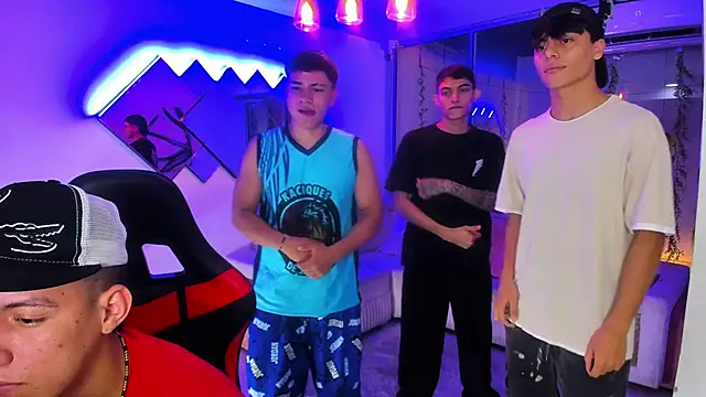 Houseofwarrios online show from December 21, 5:36 am