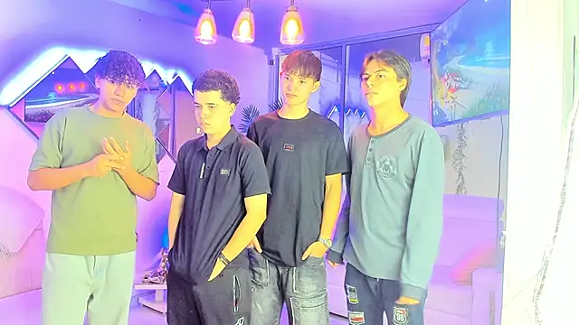 Houseofwarrios online show from March 15, 5:24 am