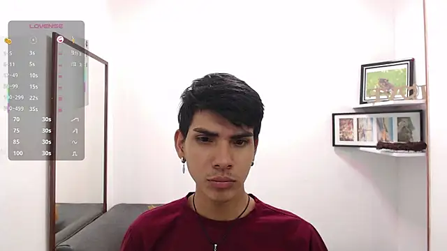 Snapshot of David_925_ chatting on November 16, 4:07 am David 925 online show from November 16, 4:07 am