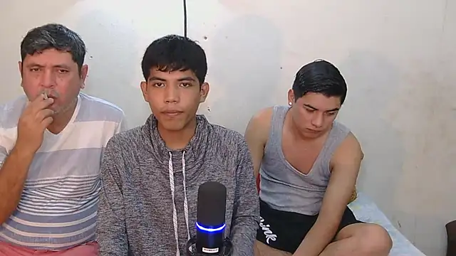 P4NT0J4 online show from April 17, 5:43 am