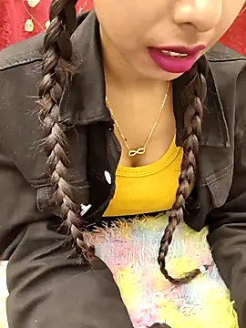 Snapshot of Sweets-jaanu chatting on January 5, 5:27 pm Sweets-jaanu online show from January 5, 5:27 pm