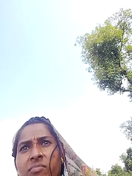 Snapshot of Hot_reshmaji chatting on November 2, 6:05 am Hot reshmaji online show from November 2, 6:05 am