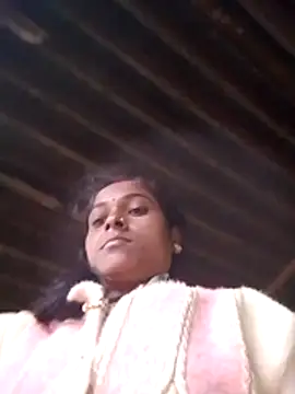 Snapshot of Hot_reshmaji chatting on December 3, 1:35 am Hot reshmaji online show from December 3, 1:35 am