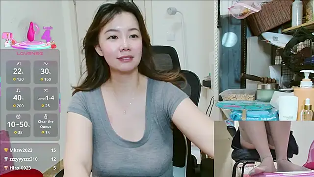 sallycui online show from July 4, 1:28 pm