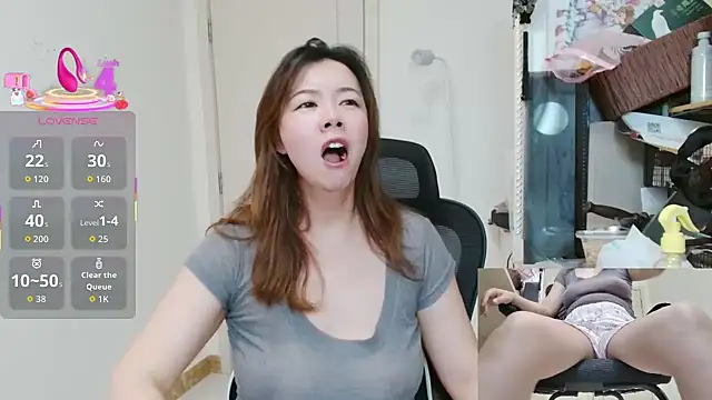 sallycui online show from July 6, 10:45 pm