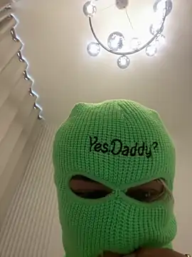 Snapshot of BabyBluexox chatting on September 27, 5:45 am BabyBluexox online show from September 27, 5:45 am