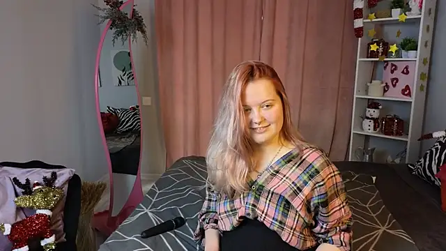 RoseThomas  online show from December 15, 8:51 am