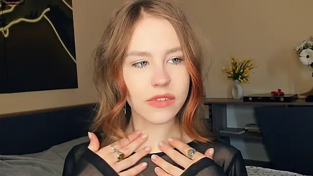 MaliaBourraine online show from April 6, 7:20 am