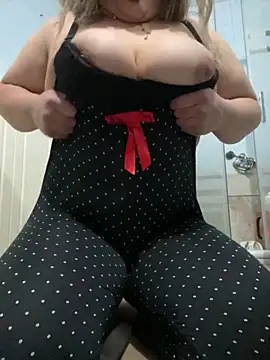 Snapshot of Heidaa chatting on November 18, 6:01 pm Heidaa online show from November 18, 6:01 pm