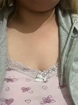 Snapshot of Heidaa chatting on February 1, 11:36 pm Heidaa online show from February 1, 11:36 pm