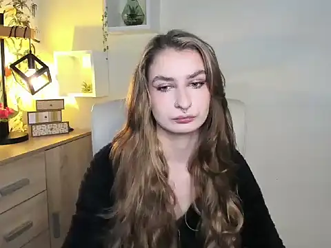 NinaBlond1 online show from November 28, 6:38 am