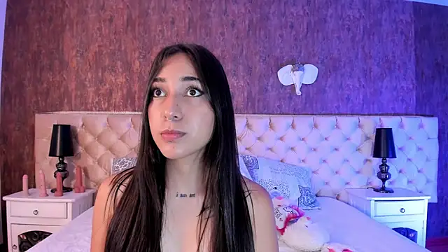 LiaaTurner online show from October 6, 8:50 pm