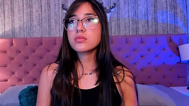 LiaaTurner online show from January 13, 8:25 pm