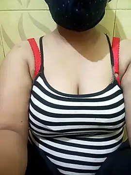 Rupsha707 online show from October 25, 8:25 pm