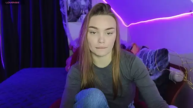 KitsyMoore online show from November 2, 2:41 pm