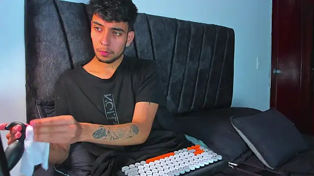 Snapshot of jei_coxs chatting on October 14, 5:47 pm jei coxs online show from October 14, 5:47 pm