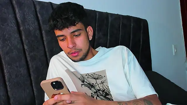 Snapshot of jei_coxs chatting on October 23, 11:42 am jei coxs online show from October 23, 11:42 am