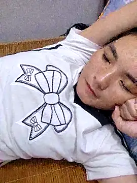 Snapshot of phuongxinhxan chatting on October 13, 8:25 am phuongxinhxan online show from October 13, 8:25 am