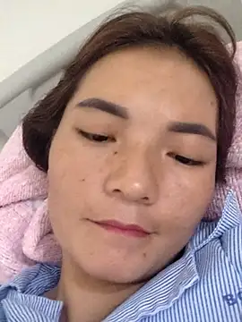 Snapshot of phuongxinhxan chatting on October 15, 5:51 am phuongxinhxan online show from October 15, 5:51 am