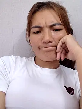 Snapshot of phuongxinhxan chatting on November 8, 8:47 am phuongxinhxan online show from November 8, 8:47 am