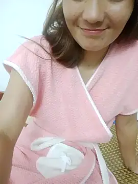 Snapshot of phuongxinhxan chatting on November 14, 1:43 pm phuongxinhxan online show from November 14, 1:43 pm