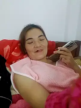 Snapshot of phuongxinhxan chatting on November 18, 2:43 pm phuongxinhxan online show from November 18, 2:43 pm