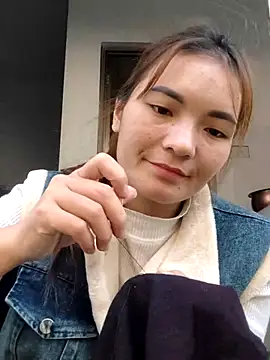 Snapshot of phuongxinhxan chatting on December 1, 5:45 am phuongxinhxan online show from December 1, 5:45 am