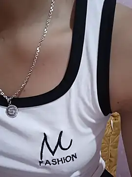 phuongxinhxan online show from July 27, 12:45 pm