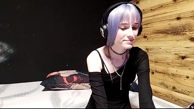 JenaeRadloff online show from September 23, 4:10 pm