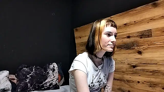 JenaeRadloff online show from October 7, 6:21 am