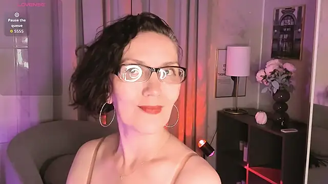 Irene Marlow online show from June 8, 1:44 pm