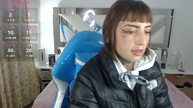 Snapshot of Gyal_8_ chatting on November 15, 3:37 am Gyal 8 online show from November 15, 3:37 am